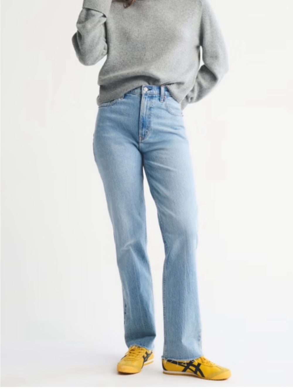 Abercrombie & Fitch 90’s Straight Ultra High Rise 26 Short